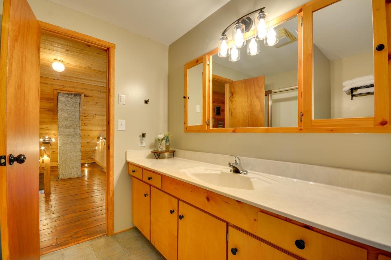 Serene Fancy Gap Cabin Retreat In Private Setting! Екстериор снимка